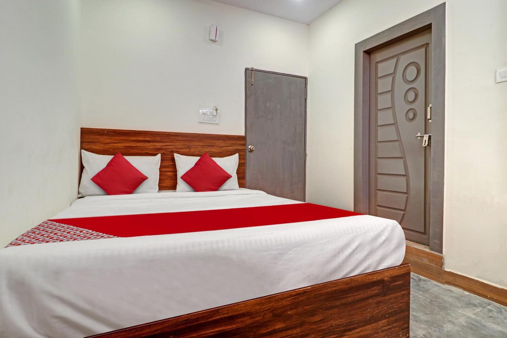 Hotel O Lavish Stay Sururnagar Eksteriør bilde