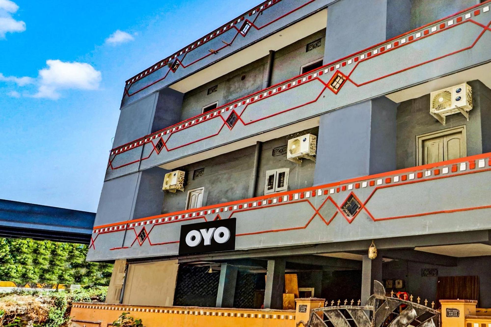 Hotel O Lavish Stay Sururnagar Eksteriør bilde