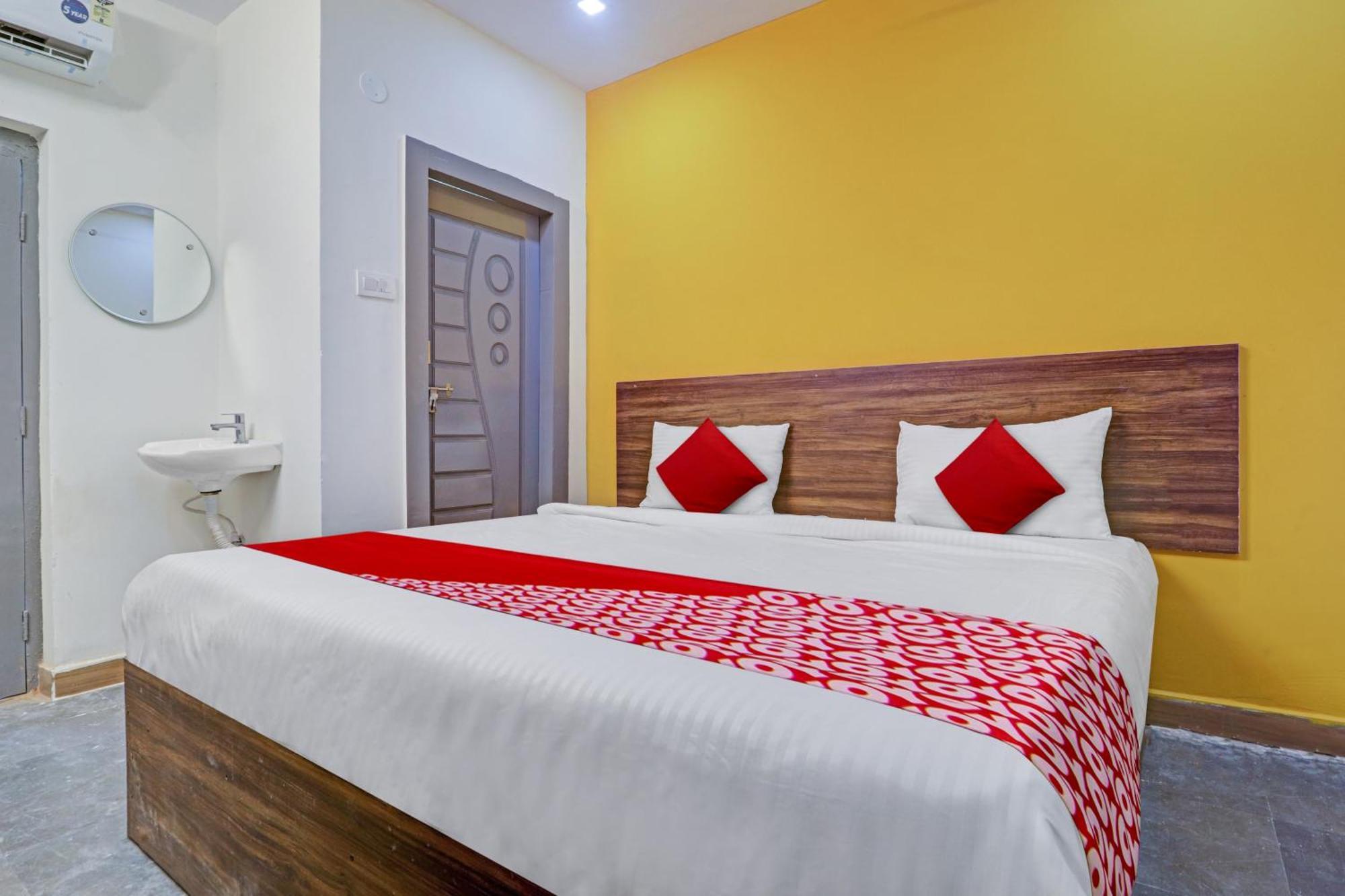 Hotel O Lavish Stay Sururnagar Eksteriør bilde