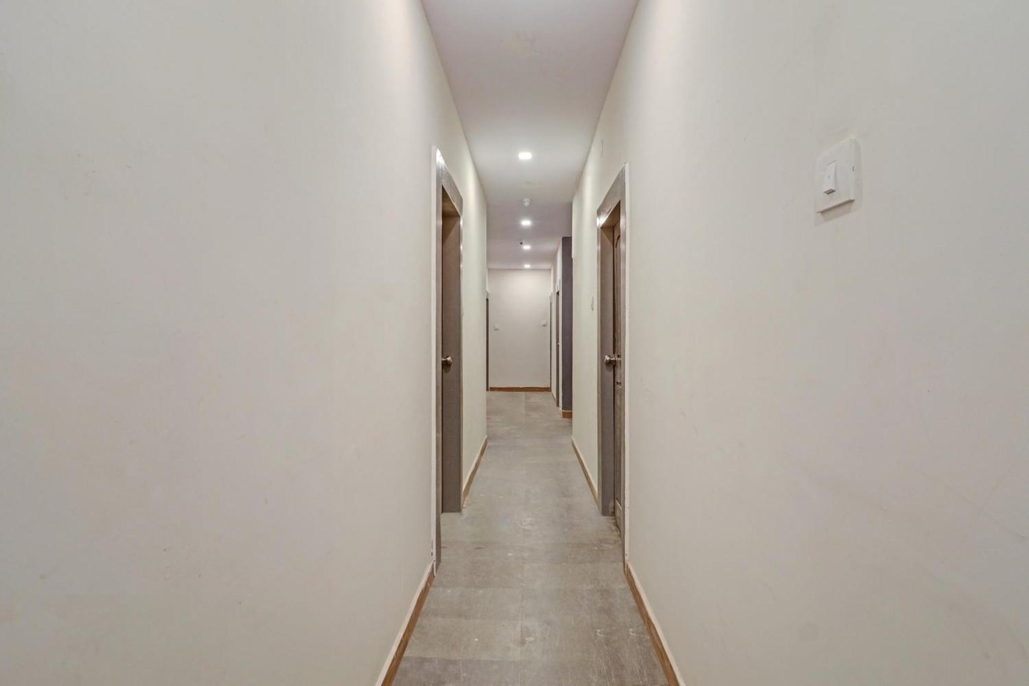 Hotel O Lavish Stay Sururnagar Eksteriør bilde